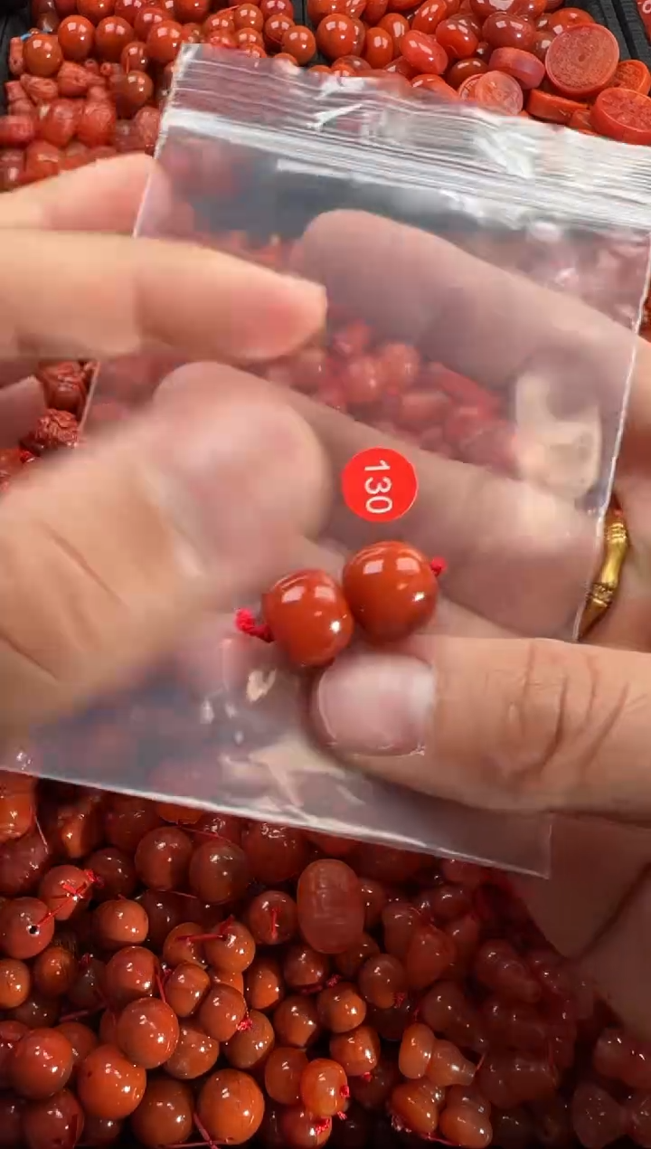 【闪购商品】南红玛瑙颈饰未镶嵌1