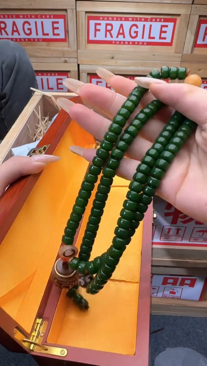 精美手串（无礼盒）