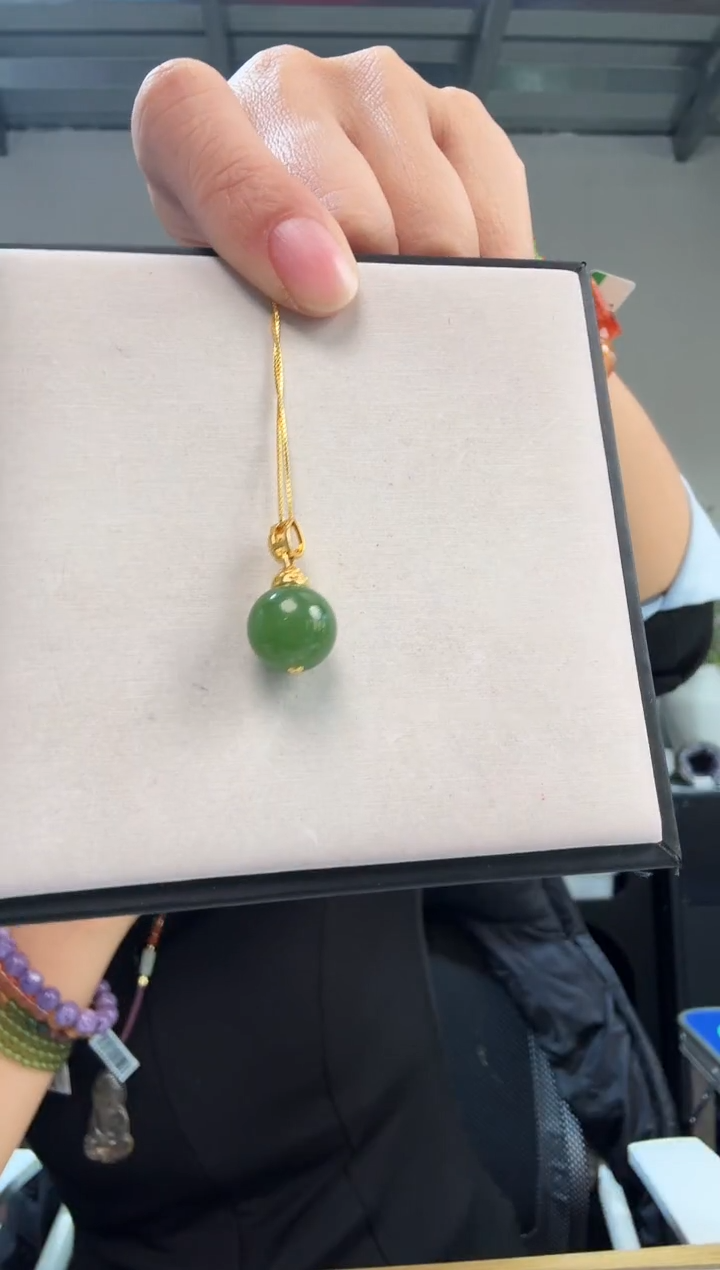 吊坠(赠链)未镶嵌和田玉优0171 