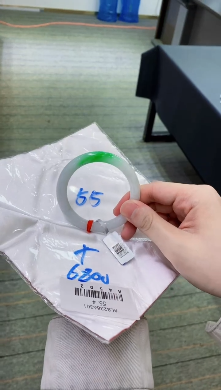 【闪购商品】翡翠手镯未镶嵌