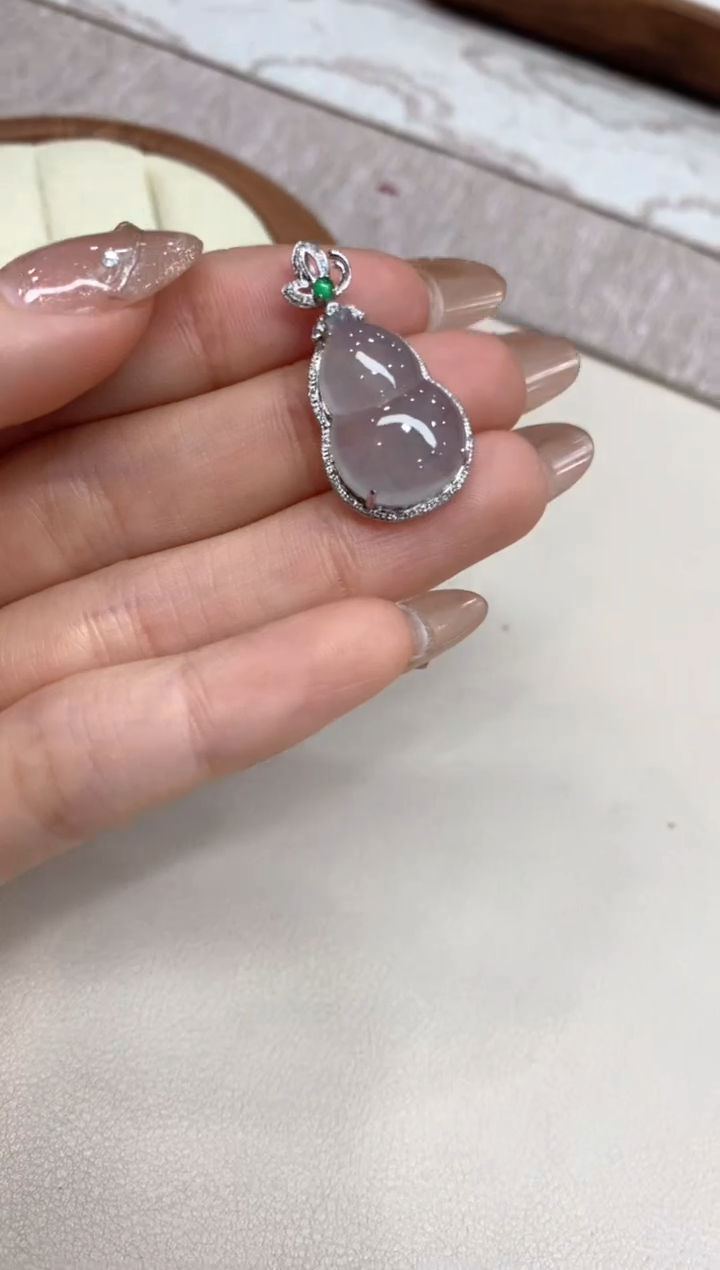 【闪购商品】翡翠吊坠(不含链)18K金镶嵌葫芦