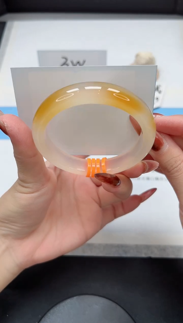 【闪购商品】玛瑙/玉髓手镯未镶嵌96/香槟60.7