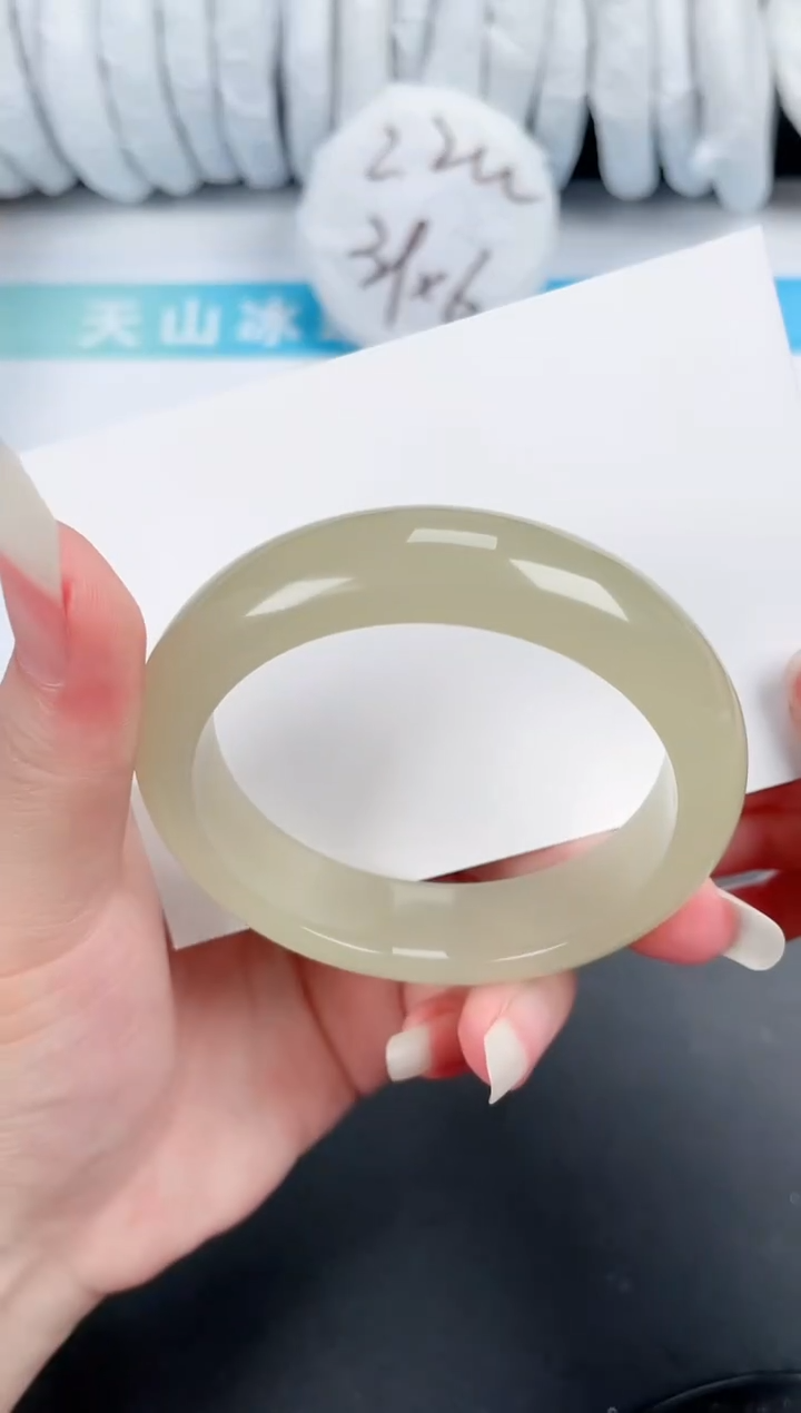 石英质玉手镯未镶嵌145-53.5