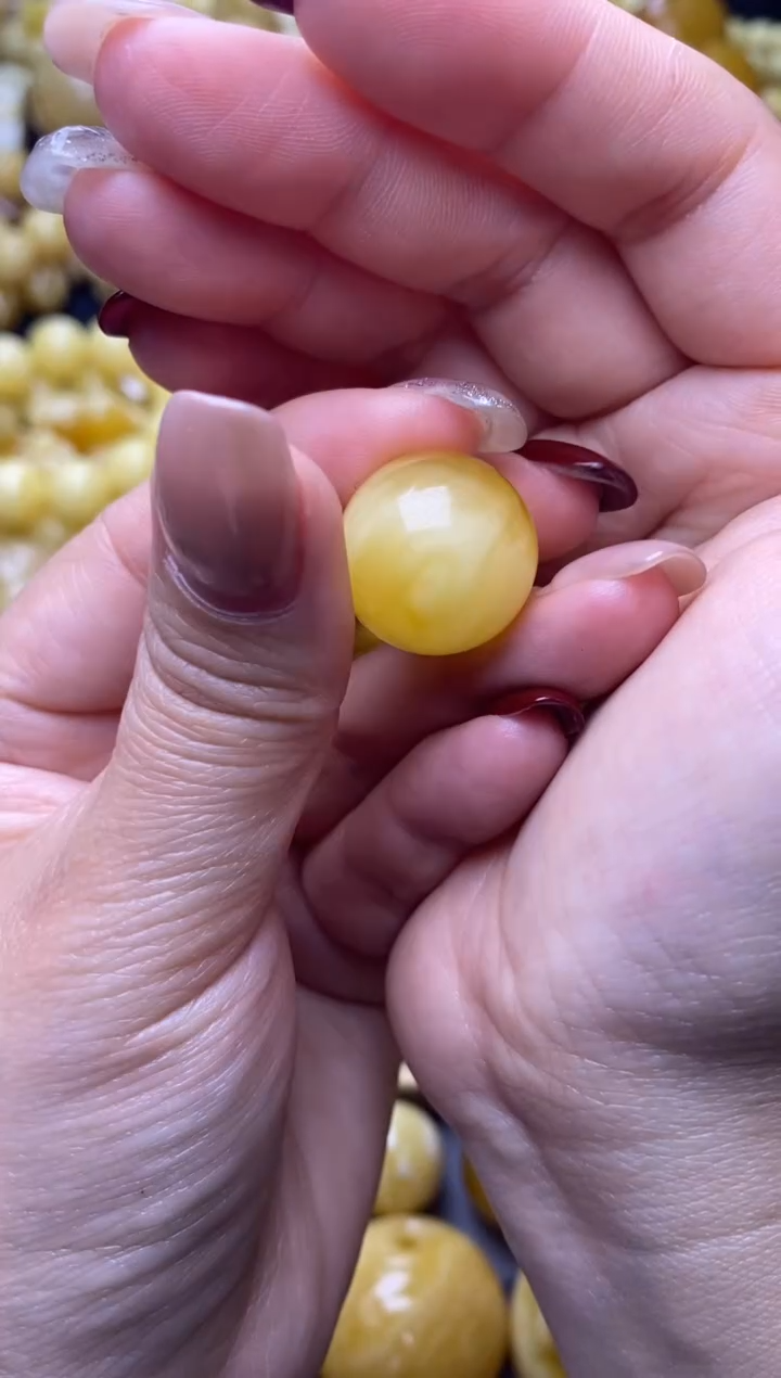 【闪购商品】琥珀裸石未镶嵌月. 6 /卡 19