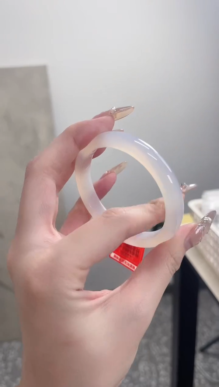 【闪购商品】玛瑙/玉髓手镯未镶嵌56圈 需要包容