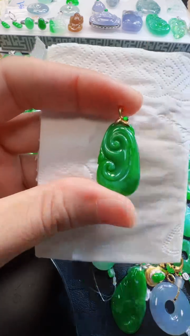 翡翠18K金镶嵌吊坠(不含链)鼓*2100