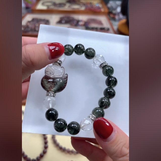 【百晶灵儿】天然水晶绿幽灵女王手串定制款