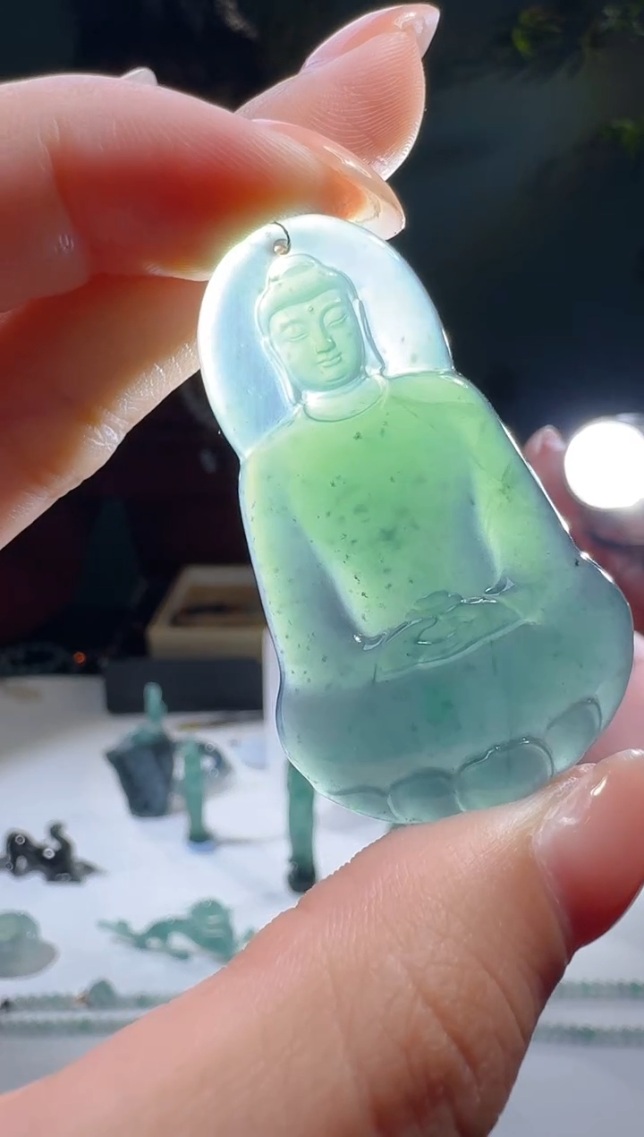 【闪购商品】翡翠颈饰未镶嵌         大日