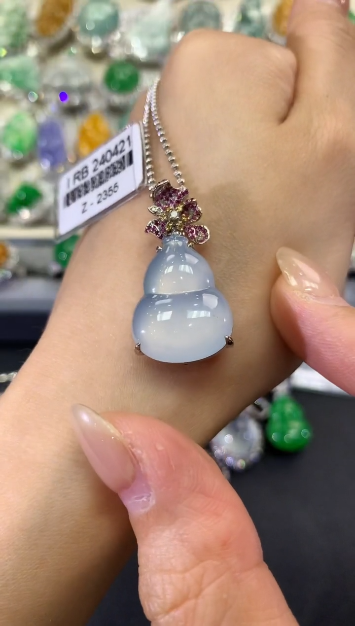 【闪购商品】翡翠吊坠(不含链)18K金镶嵌w18          
