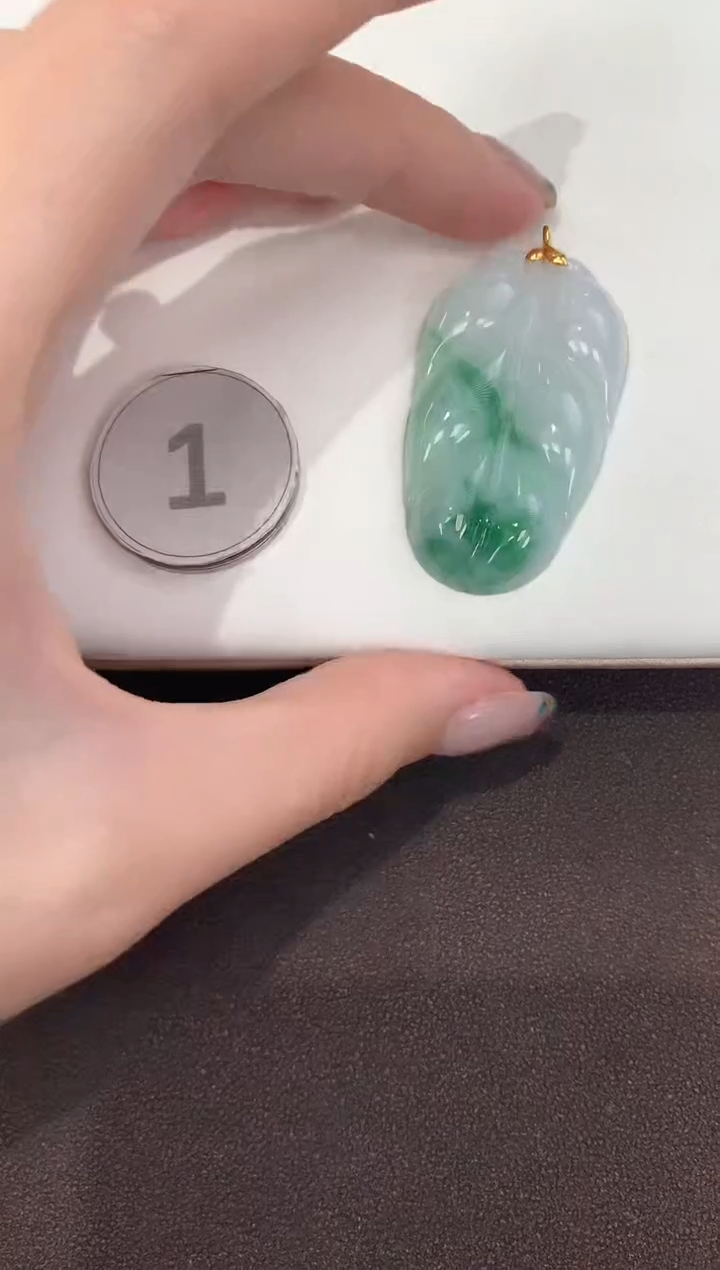 颈饰18K金镶嵌翡翠天然缅甸A货翡翠