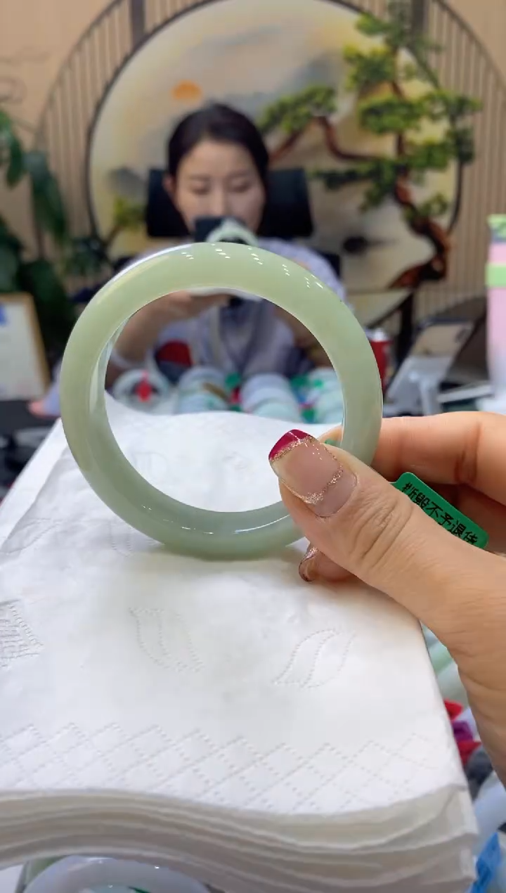 【闪购商品】翡翠手镯未镶嵌99903161