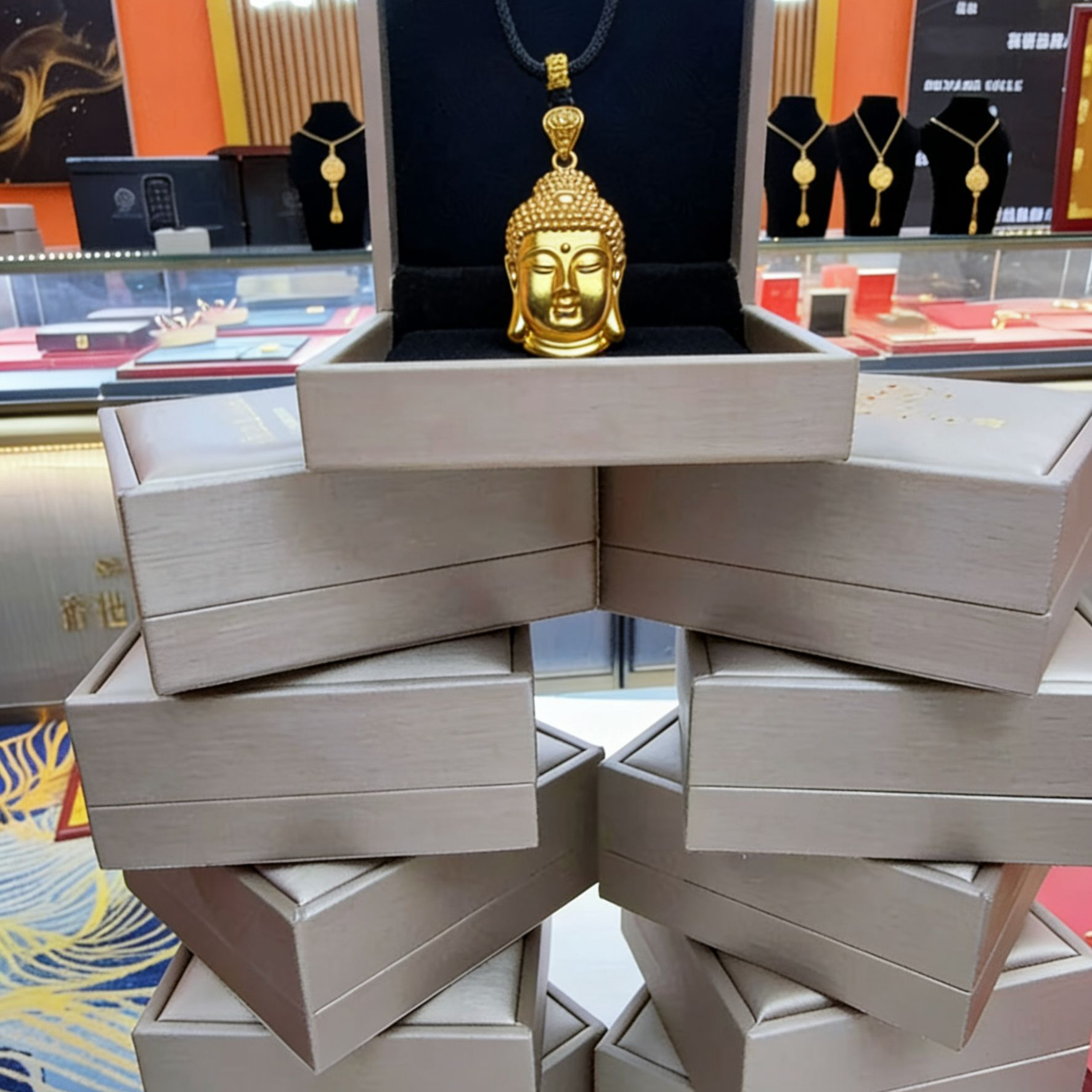  四角盒专柜正品首饰盒+平安佛头 多样性发一