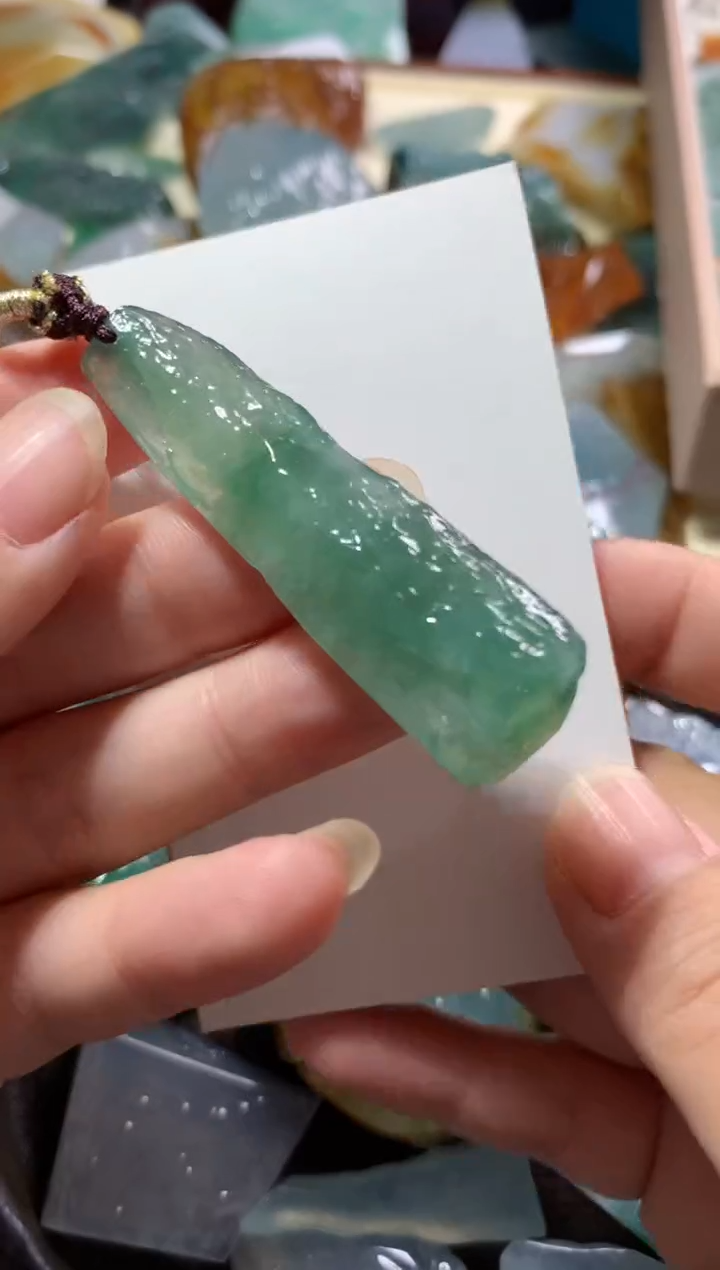 翡翠未镶嵌吊坠(不含链)吊坠