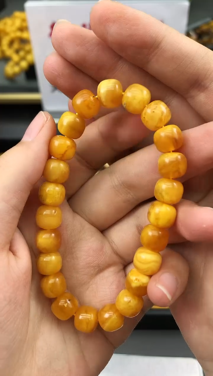 未镶嵌琥珀珠宝奇石107