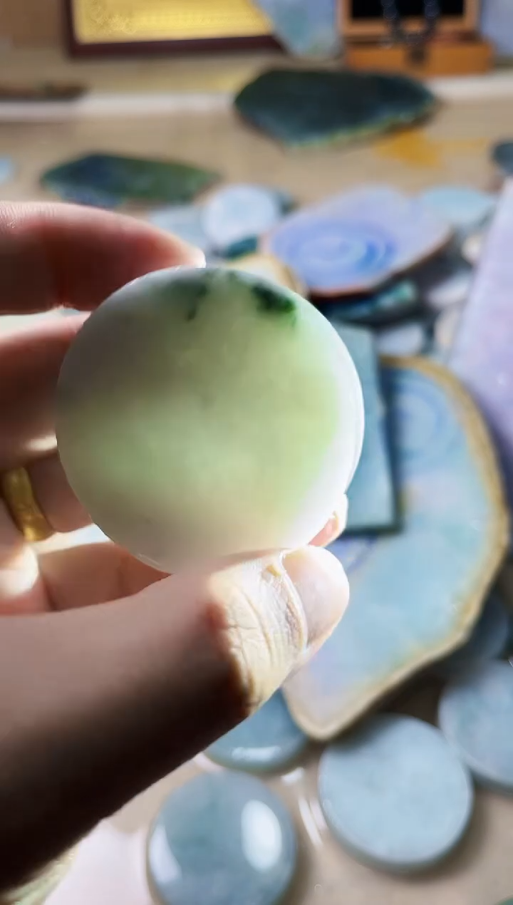 【闪购商品】翡翠挂件未镶嵌翡翠A货郭壹788