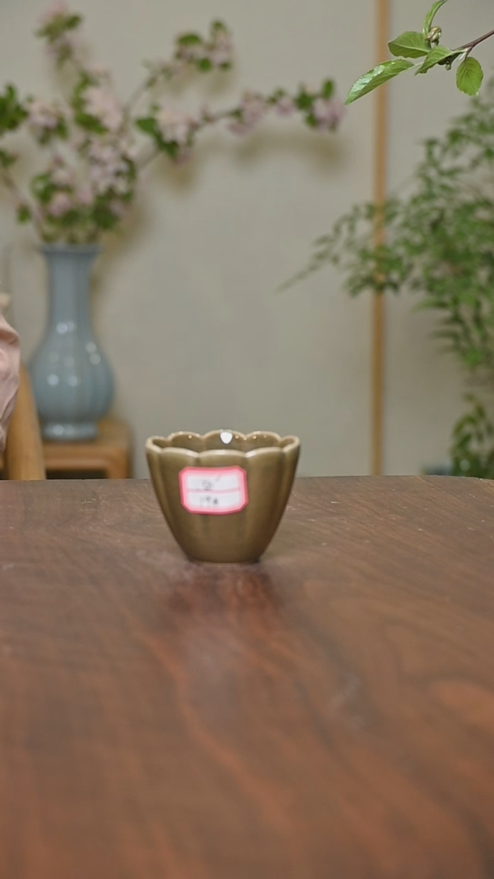 其他19#微瑕矿石釉朱家汝窑款花瓣杯