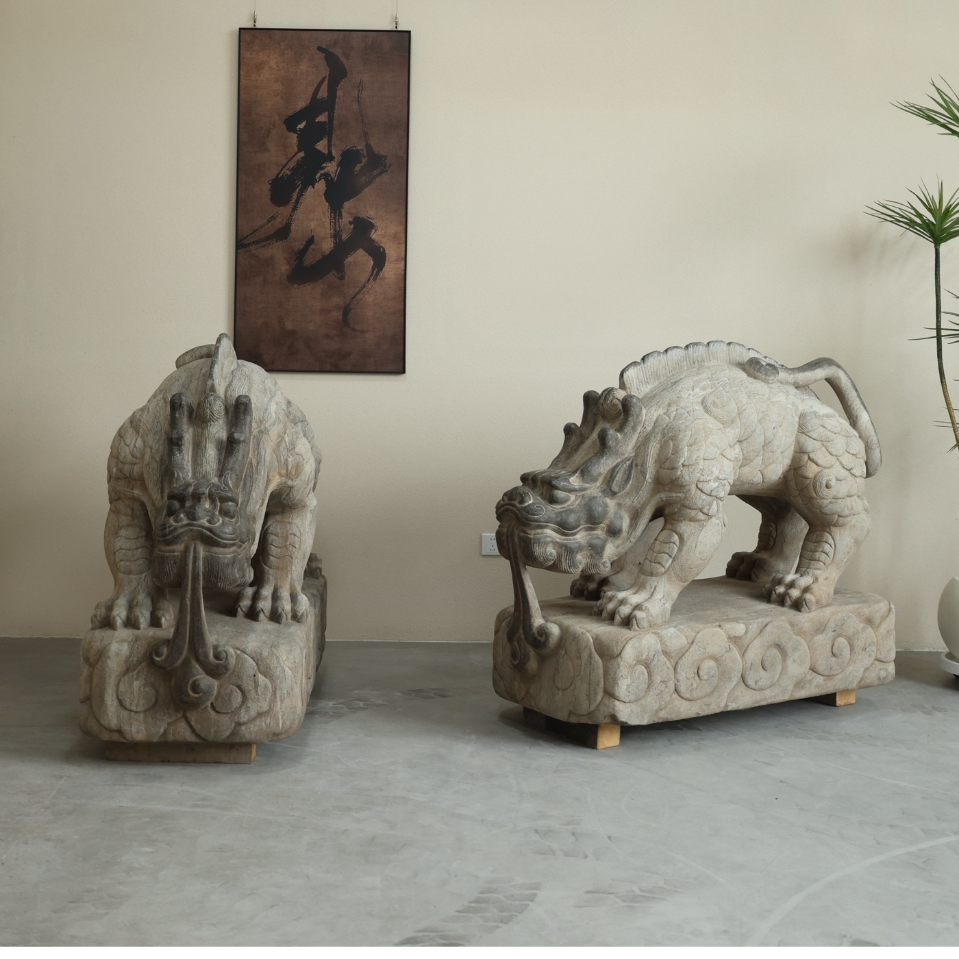 青石石雕吸水兽蚣蝮门口摆件招财纳福吸金兽门墩避水兽