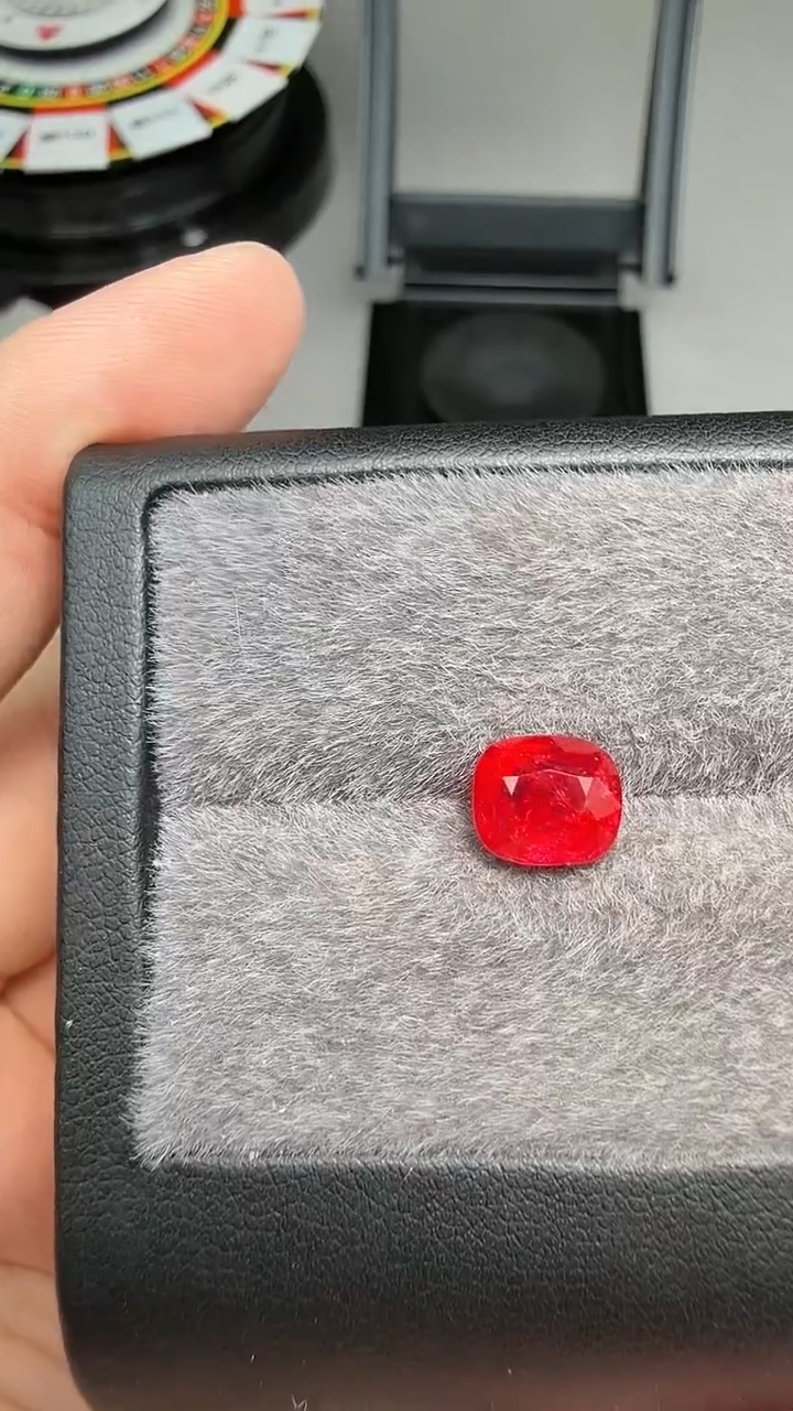 【闪购商品】尖晶石绝地武士未镶嵌2.68ct-A442-1p