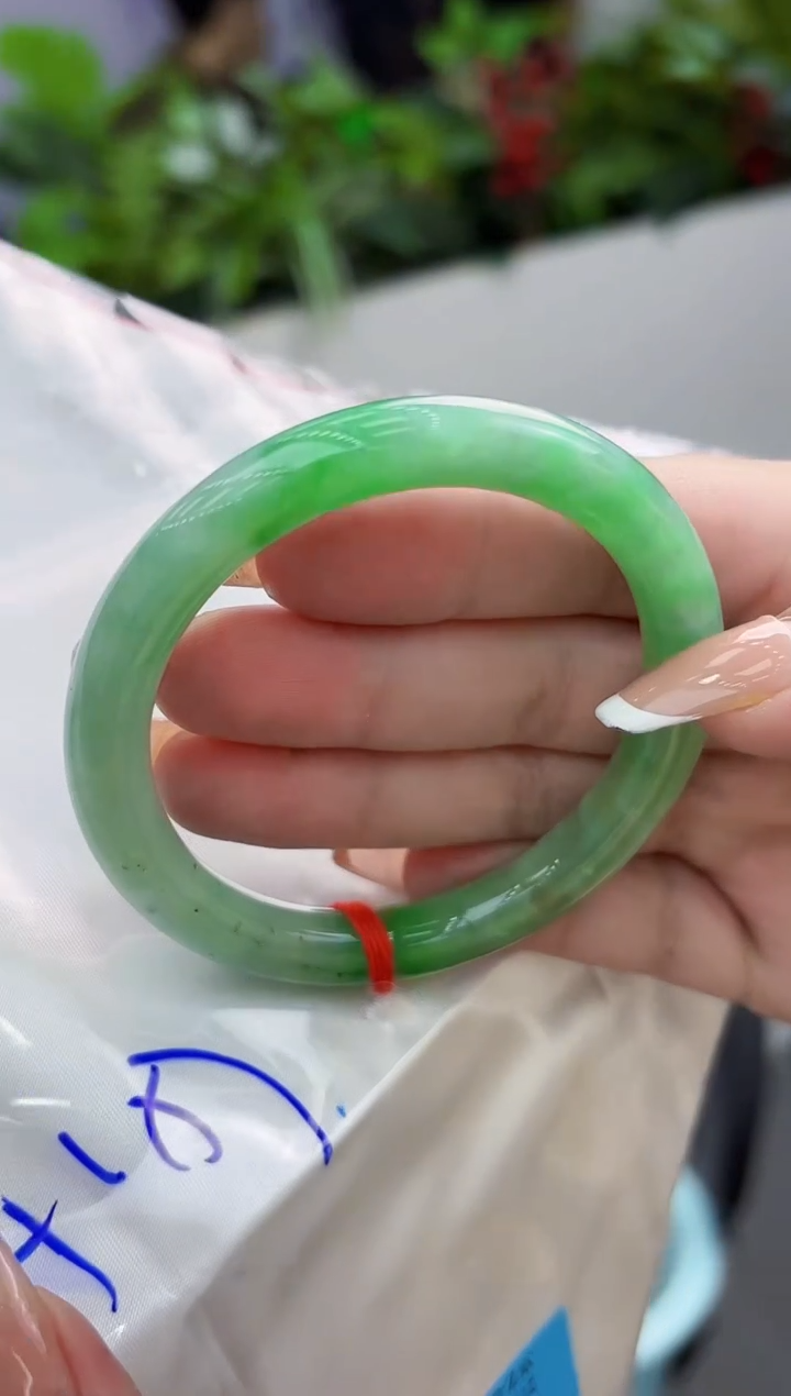 【闪购商品】翡翠手镯未镶嵌翡翠手镯