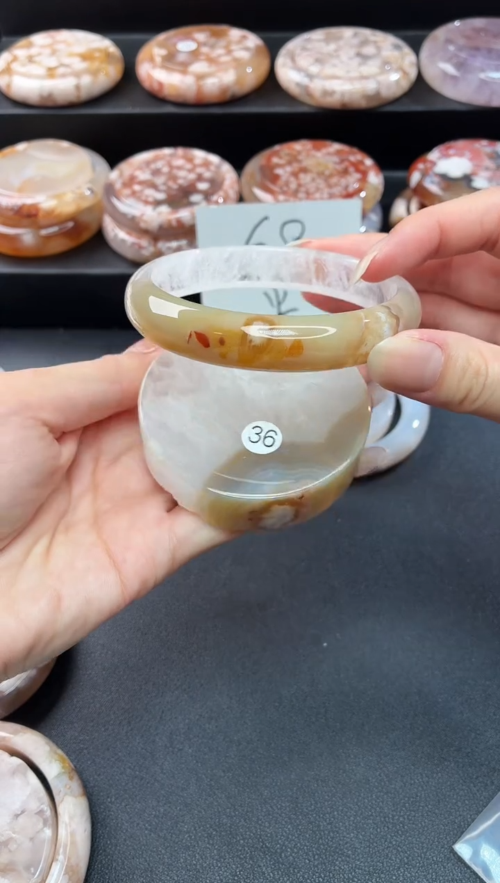 手镯玛瑙/玉髓未镶嵌手镯