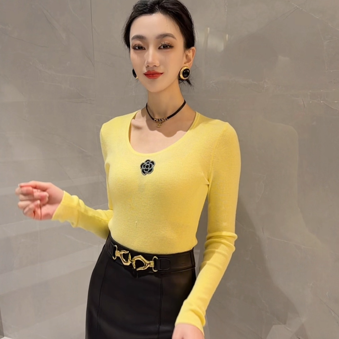 EF/意爱芙修身圆领显瘦镂空打底上衣打底衫NW05896