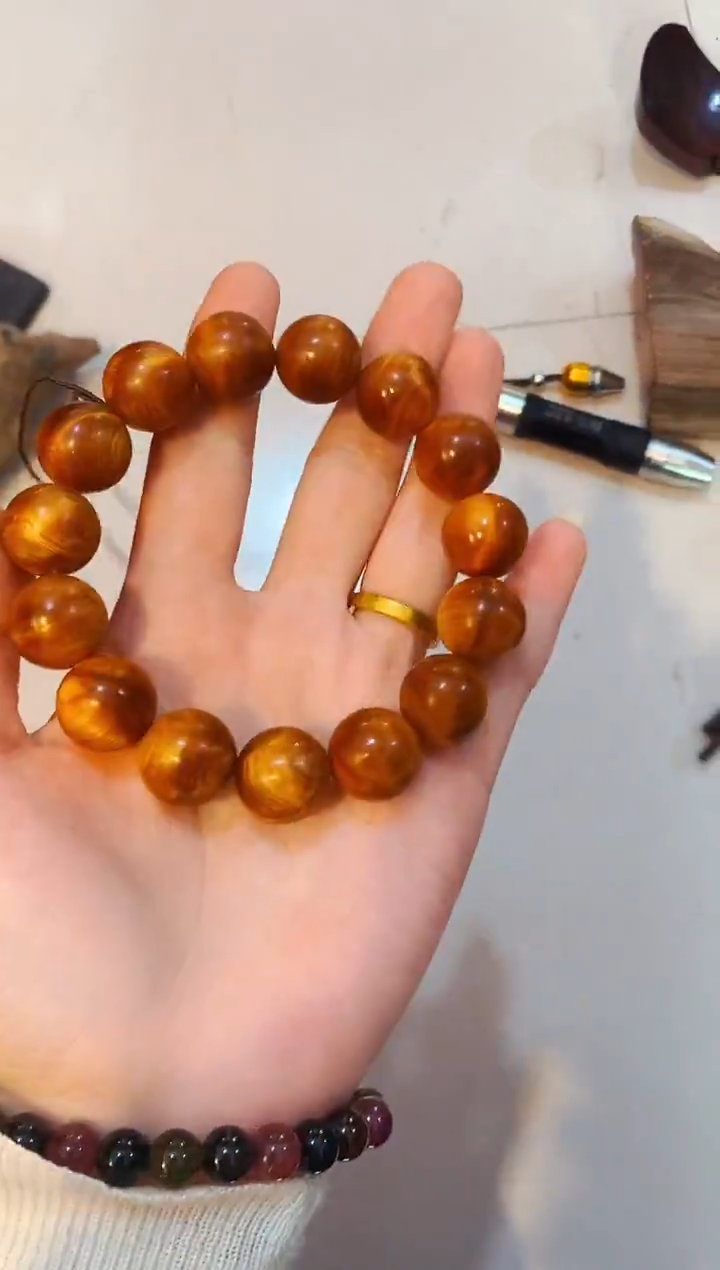 柏木（崖柏）溏闪1.5单条北太行崖柏手把件手串