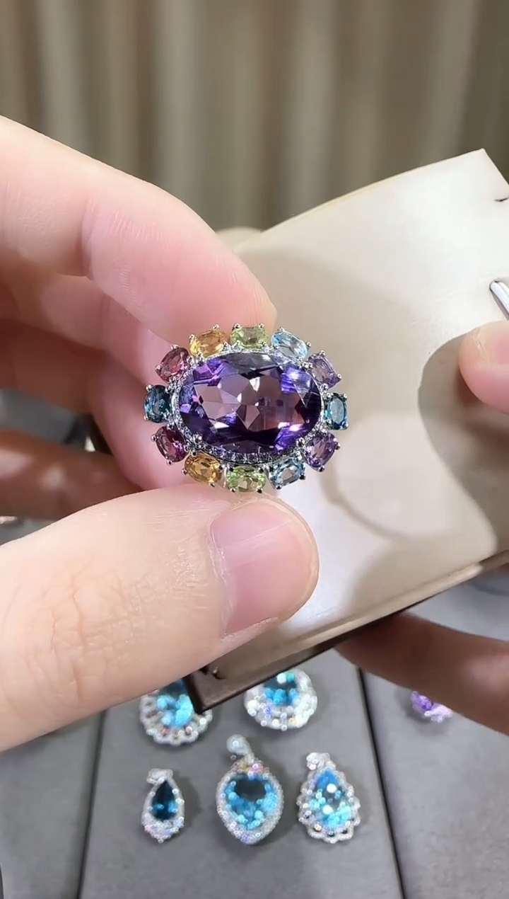 银S925镶嵌戒指紫晶10*14mm多彩宝戒指设计款