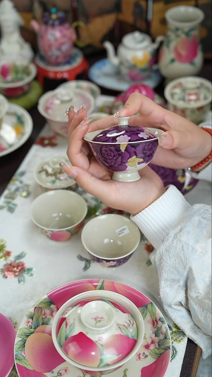 雅圣景德镇手工手绘蓝色妖姬盖碗