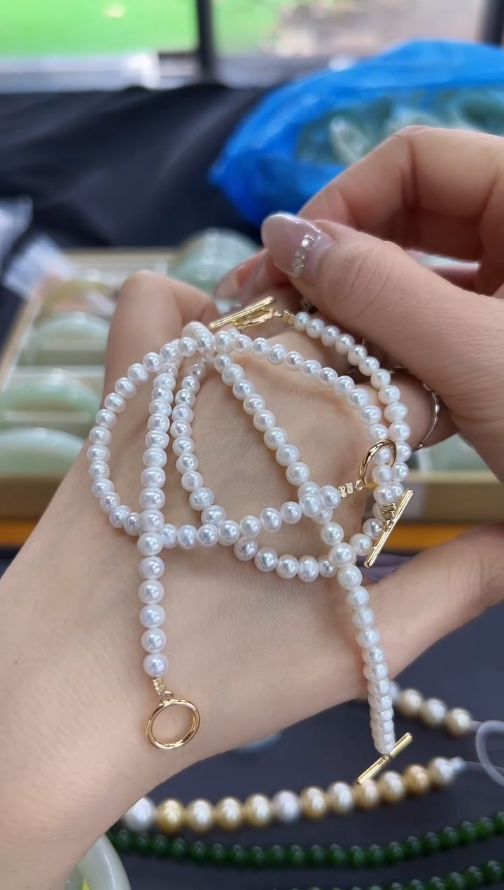 【闪购商品】淡水珍珠手绳合金v0369