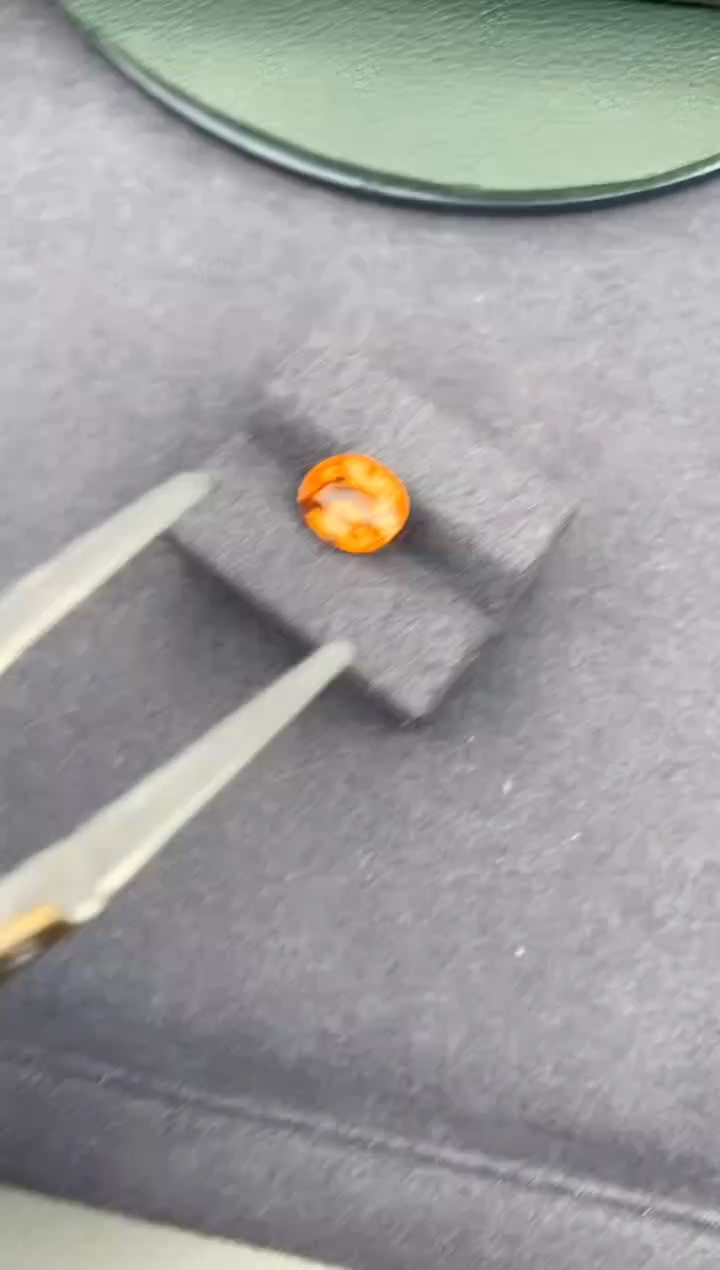 【闪购商品】石榴石裸石未镶嵌4ct 芬达石