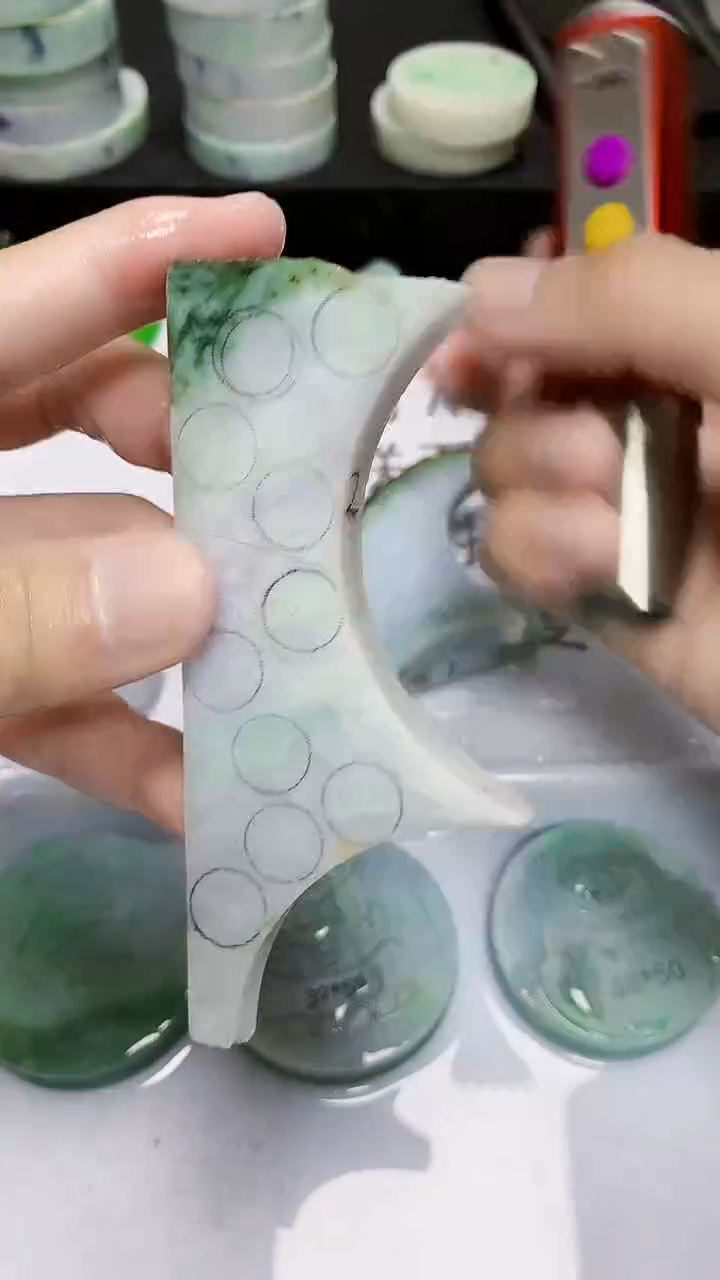 翡翠裸石缅甸天然翡翠A货897
