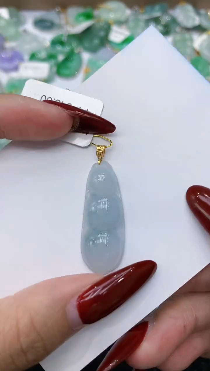 翡翠18K金镶嵌颈饰1111111111