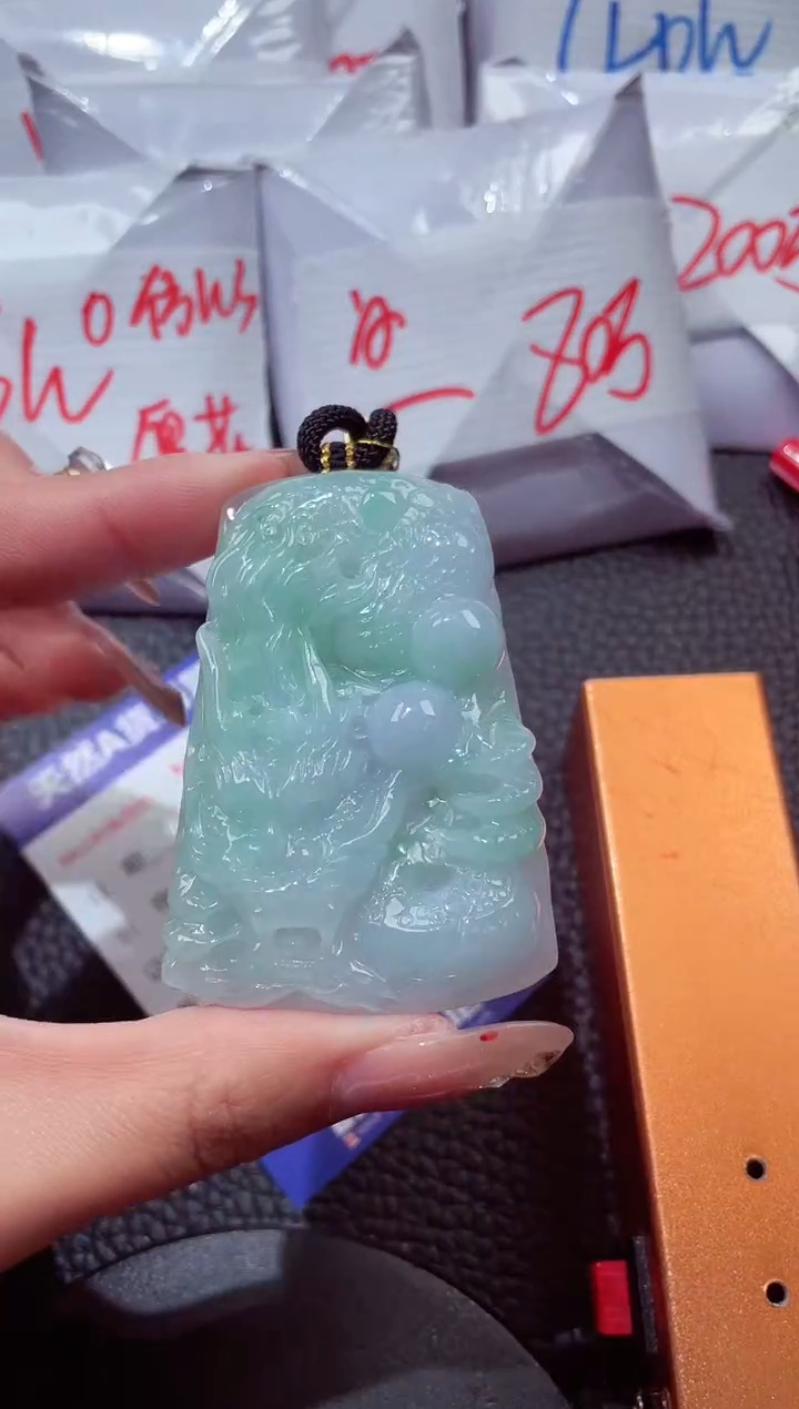 颈饰未镶嵌翡翠680