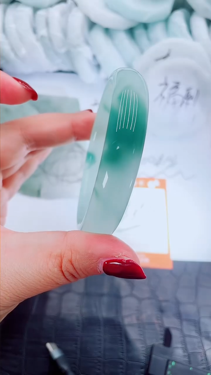 【闪购商品】石英质玉手镯未镶嵌R69-58/59