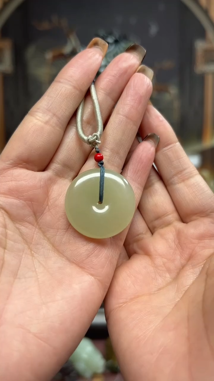 未镶嵌和田玉挂件挂件