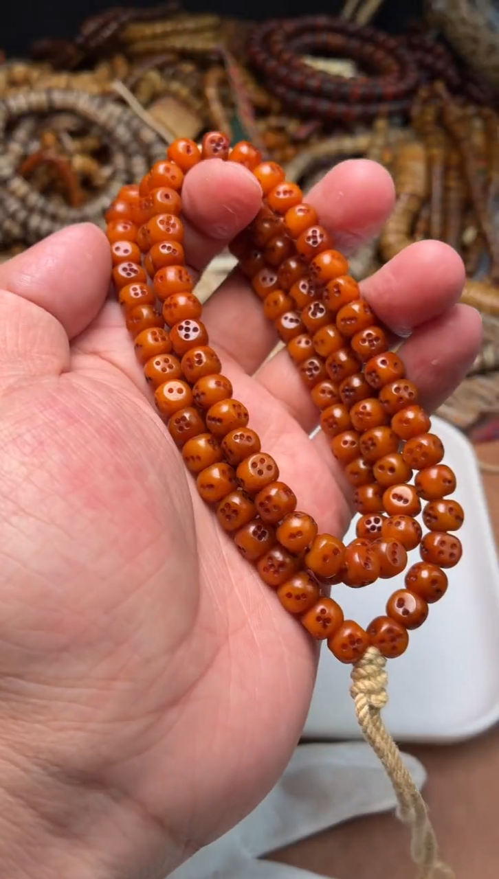 牛骨其他TT142-吉祥天母长串-有棕裂