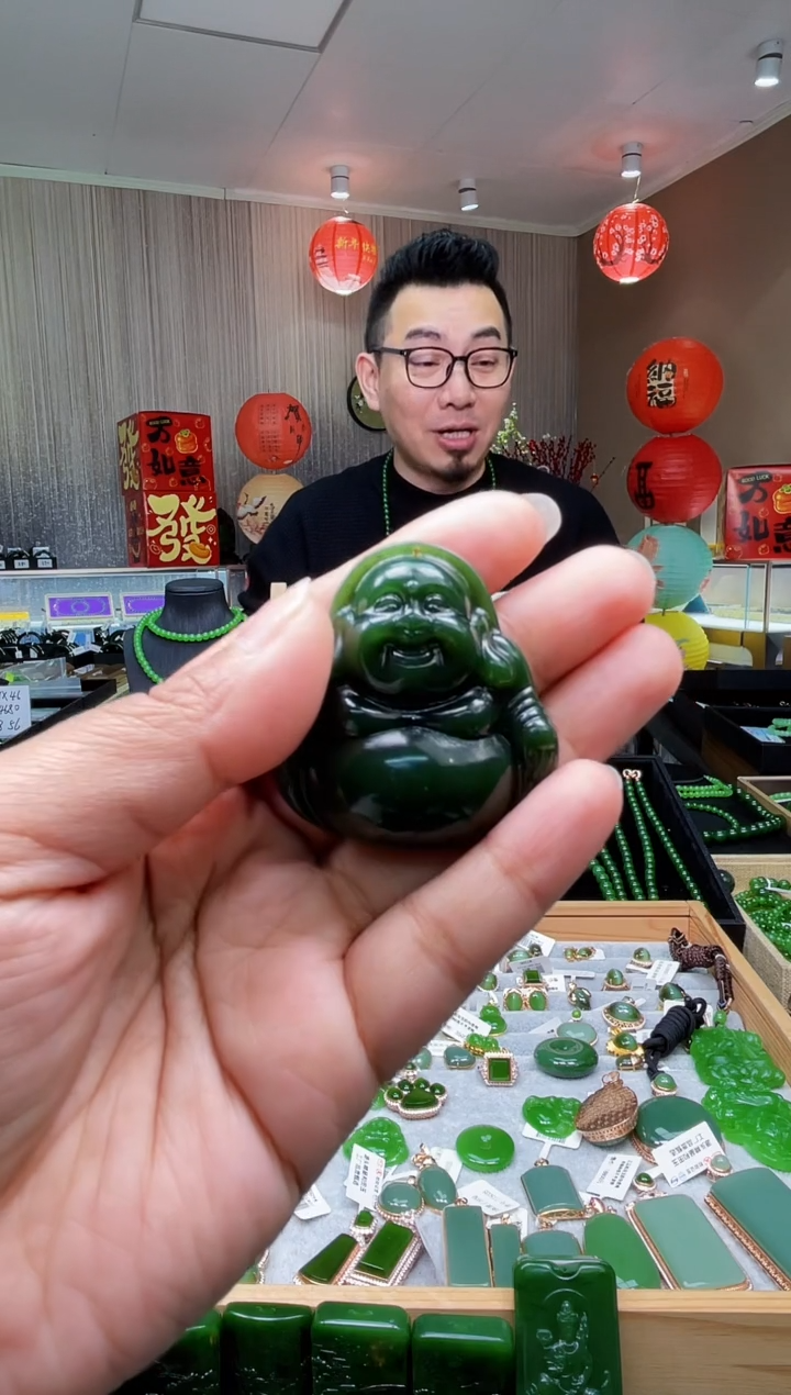 【闪购商品】和田玉（碧玉）吊坠未镶嵌45老油菠菜绿大佛公