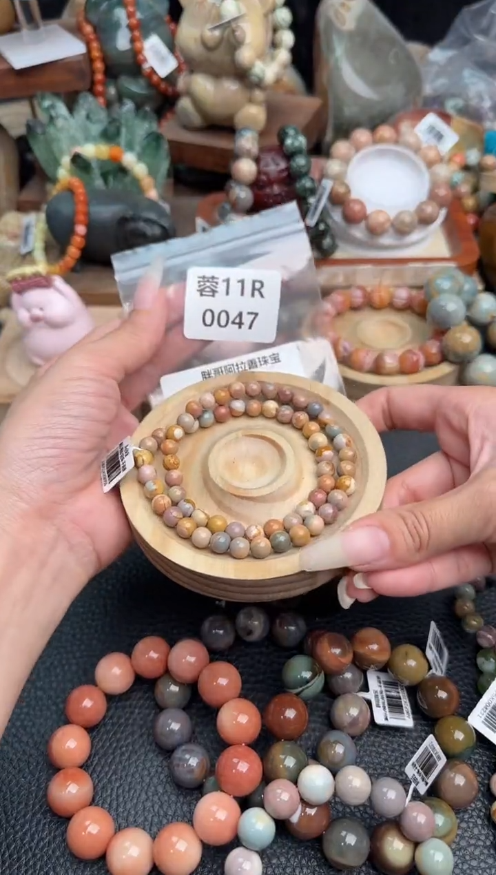 石英质玉未镶嵌手链10R0047