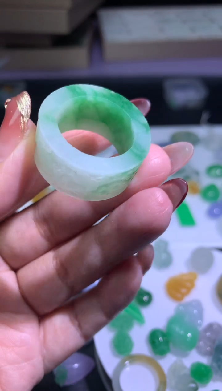 【闪购商品】定制翡翠未镶嵌毛货