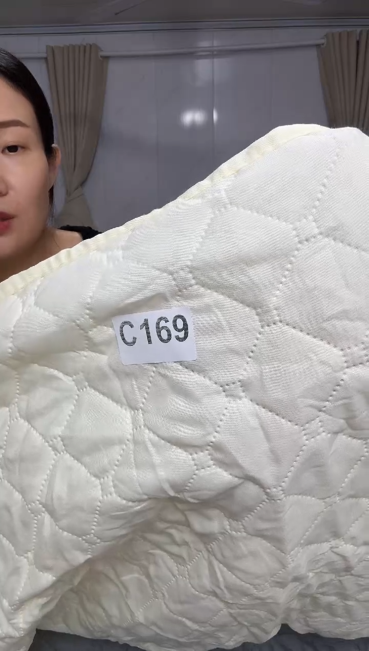 <****了瑕疵床品一物一拍169