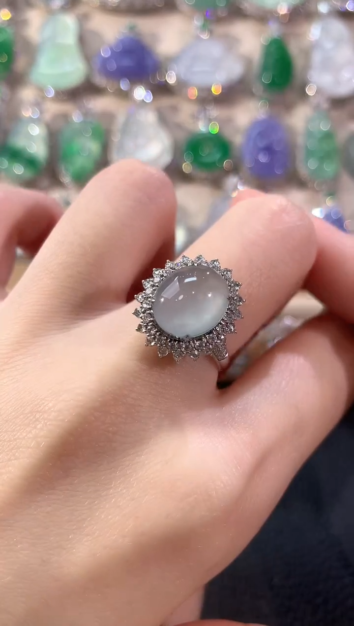 18K金镶嵌戒指翡翠冬日珠宝E55