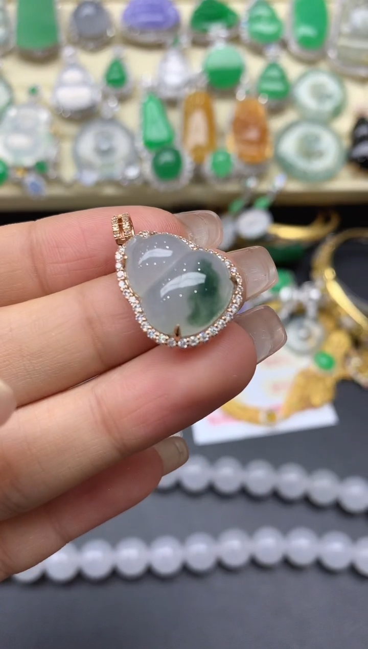 颈饰18K金镶嵌翡翠272-中国好珍宝