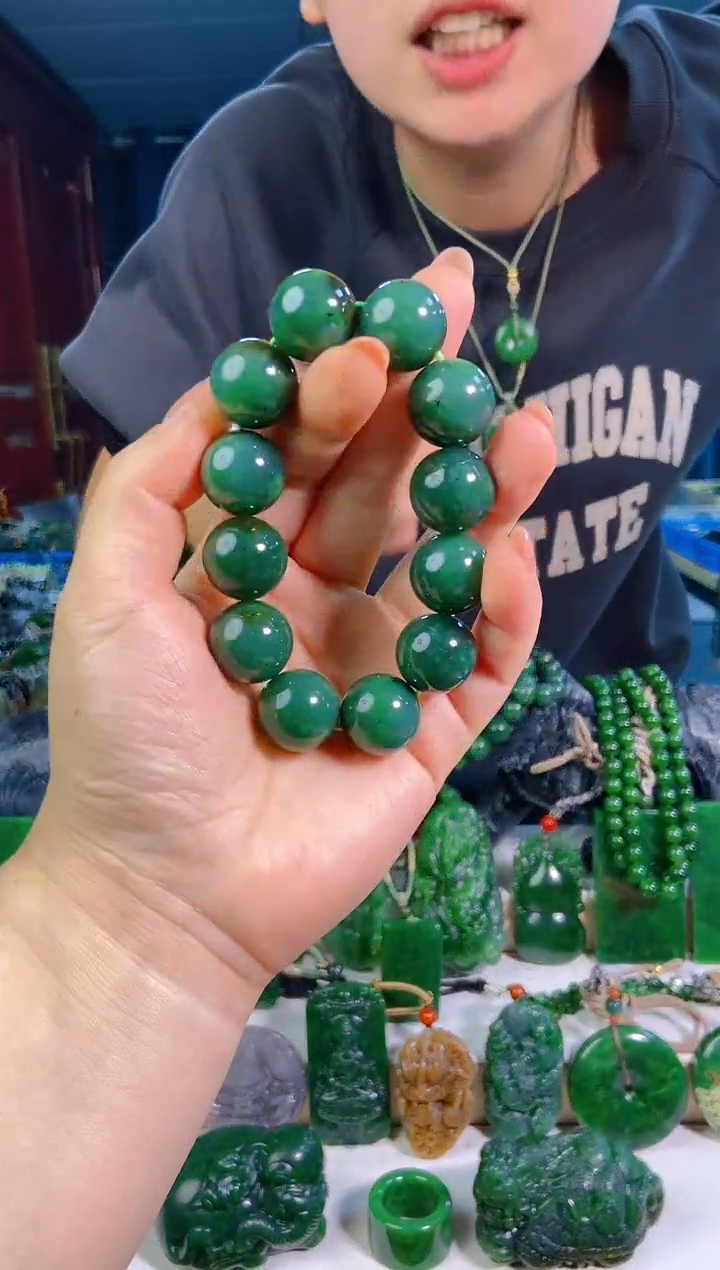 和田玉未镶嵌挂件18mm