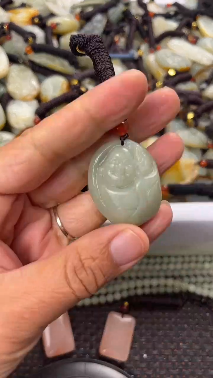 【闪购商品】和田玉颈饰未镶嵌多样性发货没有证书拍一发一有瑕