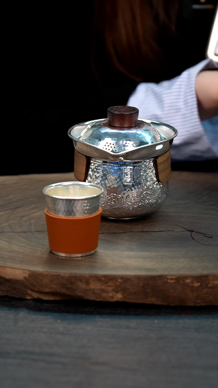 【闪购商品】手工锤纹银手抓+2杯子