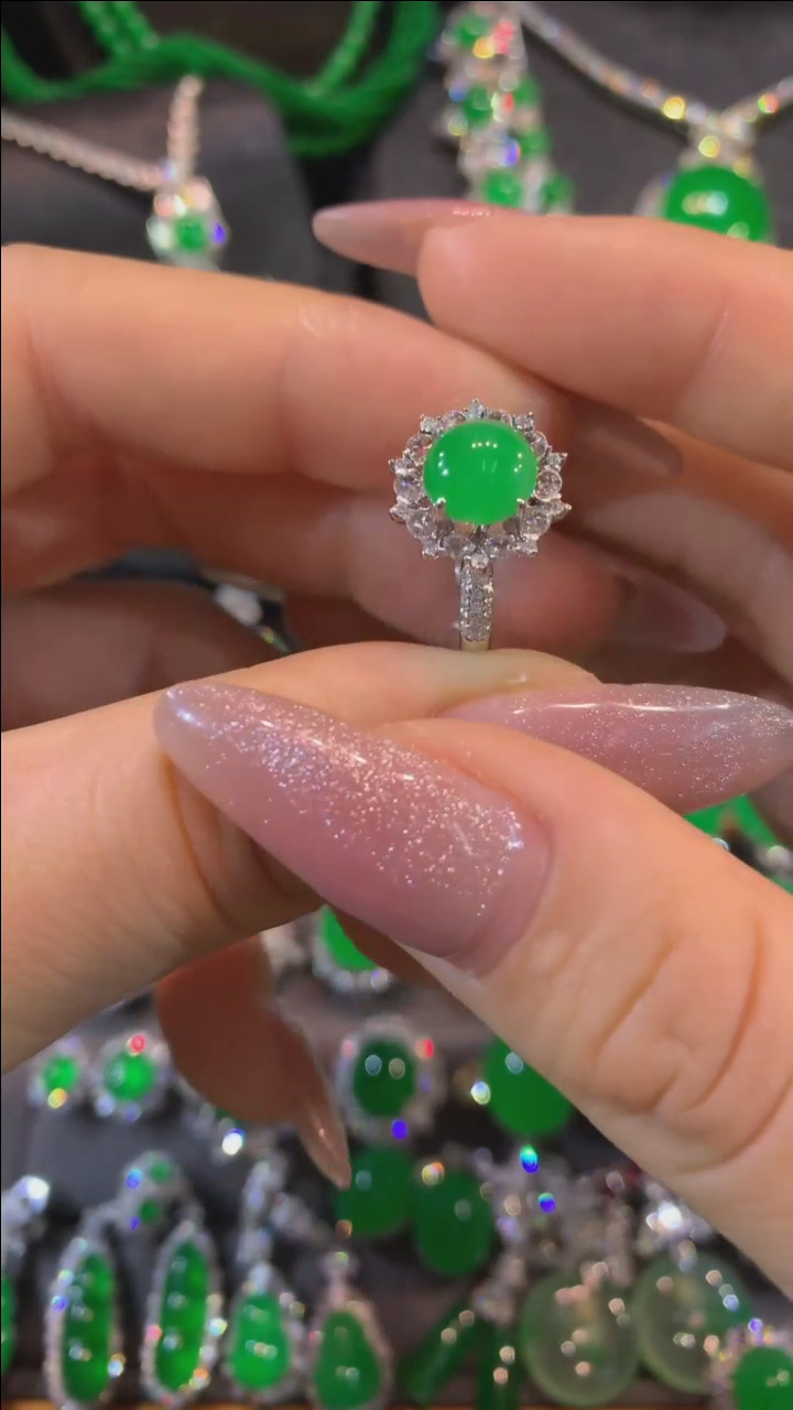 【闪购商品】翡翠戒指18K金镶嵌戒指