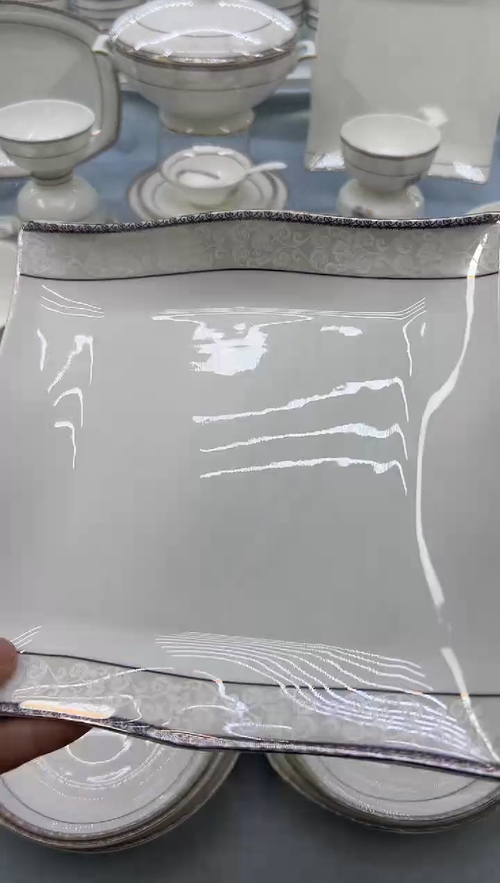 骨瓷玲珑8.5波浪2个