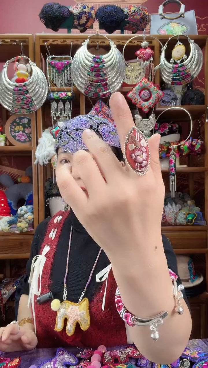 刺绣耳环56甜甜家