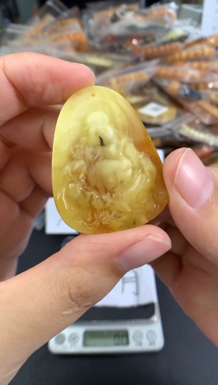 蜜蜡未镶嵌珠宝奇石1