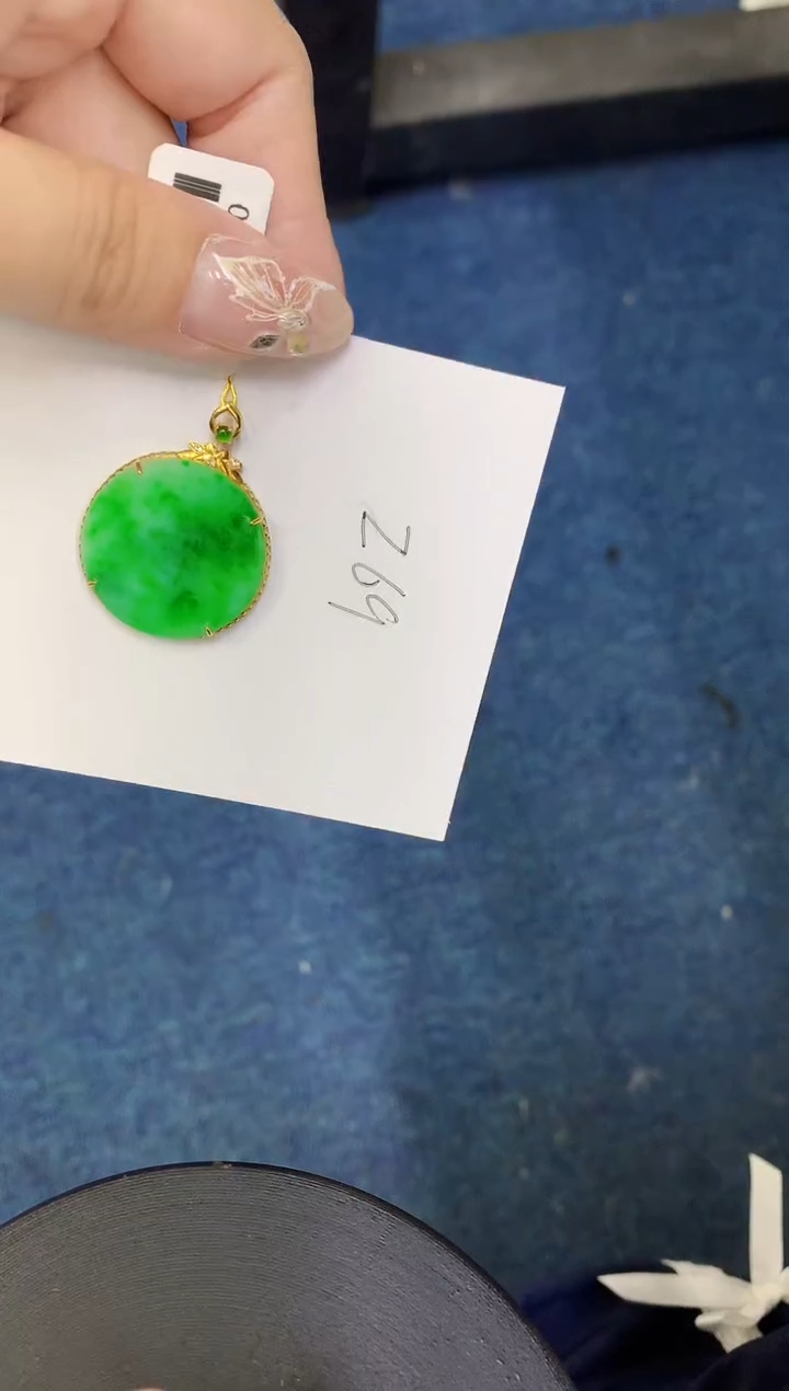 【闪购商品】翡翠颈饰18K金镶嵌00000000000